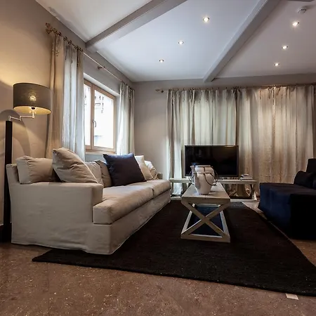 Garni Park Otel Urtijëi