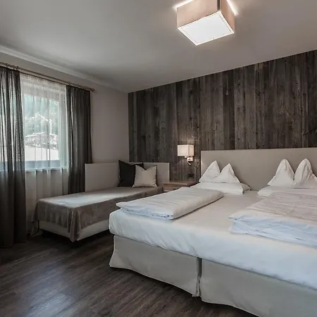 Otel Garni Park 3*